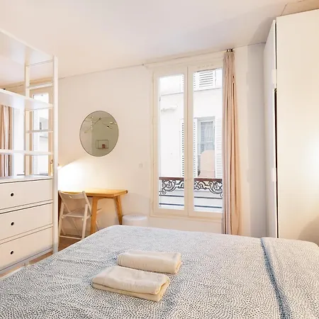 Sweet Sauffroy Batignolles Apartment Paris